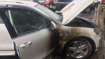 Підпал машини посадовця біля харківської мерії: у справі з’явився підозрюваний