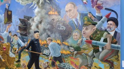 Війна у жанрі сюрреалізму: в Житомирському краєзнавчому музеї представили картини Олександра Михальчука Війна у жанрі сюрреалізму: в Житомирському краєзнавчому музеї представили картини Олександра Михальчука