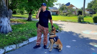 На Київщині шукали бомби у школах та дитячих садках Білоцерківського району На Київщині шукали бомби у школах та дитячих садках Білоцерківського району