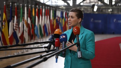 Прем'єр-міністерка Данії Метте Фредеріксен
