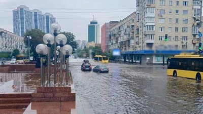 Підтоплення у Києві після грози