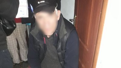 У кількох крадіжках з автомобілів правоохоронці підозрюють жителя Ужгорода У кількох крадіжках з автомобілів правоохоронці підозрюють жителя Ужгорода