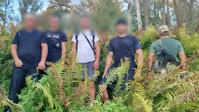 Біля річки Тиса прикордонники затримали дев'ятьох чоловіків