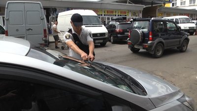 За місяць роботи житомирські інспектори з паркування виявили більше 2 тисяч порушень За місяць роботи житомирські інспектори з паркування виявили більше 2 тисяч порушень