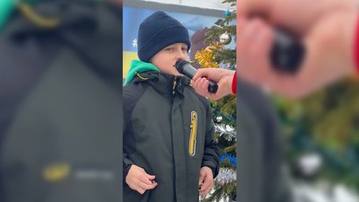 Волонтери та військові привітали дітей Новоселівки з Днем Святого Миколая Волонтери та військові привітали дітей Новоселівки з Днем Святого Миколая