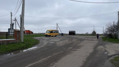 У мікрорайоні Полтави скаржаться на довгі перерви у графікові руху автобусів У мікрорайоні Полтави скаржаться на довгі перерви у графікові руху автобусів