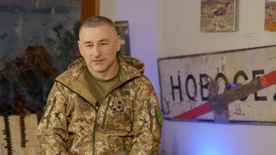 "Вагони горіли тиждень": як на Чернігівщині селяни навели вогонь на 50 цистерн та російську колону бронетехніки "Вагони горіли тиждень": як на Чернігівщині селяни навели вогонь на 50 цистерн та російську колону бронетехніки