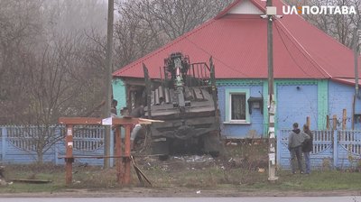 У будинку в селі Сем’янівка, в який в’їхала вантажівка, почали розбирати завали
