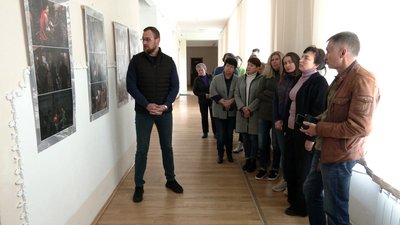 Серію фото Дмитра Козацького презентували у Рівному в день повернення його з полону Серію фото Дмитра Козацького презентували у Рівному в день повернення його з полону