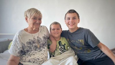Ракета впала у двір: у Львові у центрі "Незламні" завершили лікування братів із Бахмута