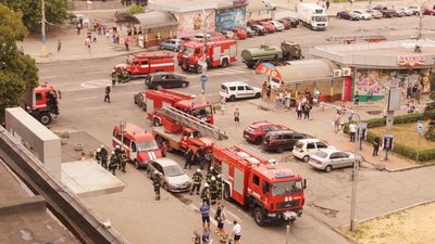 В Запоріжжі горів готель "Інтурист" В Запоріжжі горів готель "Інтурист"