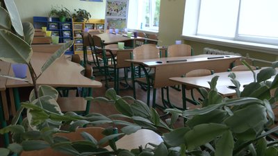 Нові українські школи в Черкасах без меблів та методичних матеріалів Нові українські школи в Черкасах без меблів та методичних матеріалів