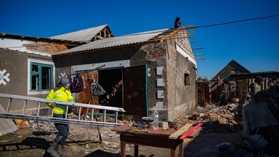 Живуть у корівниках та розбитих будинках: у Князівку на Херсонщині повернулися люди Живуть у корівниках та розбитих будинках: у Князівку на Херсонщині повернулися люди