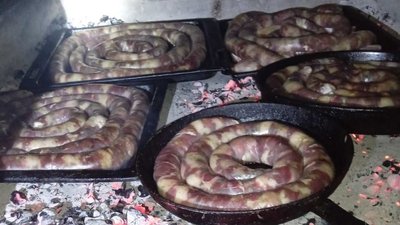 Домашня ковбаса, зеленички з часником, писачок та вишивка гладдю: до переліку НКС Волині ввійшли ще 4 елементи Домашня ковбаса, зеленички з часником, писачок та вишивка гладдю: до переліку НКС Волині ввійшли ще 4 елементи