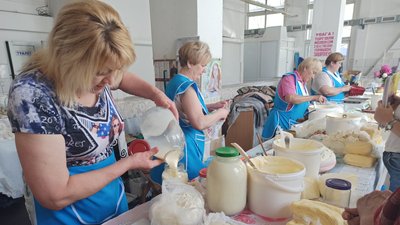 На ринку у Житомирі не допустили до продажу понад 10% молочної продукції – не відповідала санітарним вимогам