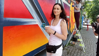 Вісімнадцять метрів у довжину та три метри висотою – житомиряни створили новий патріотичний мурал "Воля"