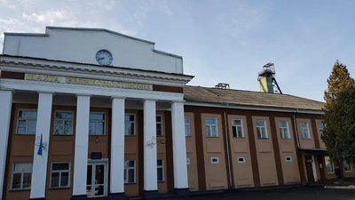 Керівник шахти на Львівщині змушував гірників зводити будинок для дружини