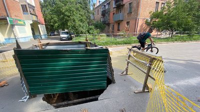 У Полтаві частково перекрили рух на одній із вулиць: у чому причина У Полтаві частково перекрили рух на одній із вулиць: у чому причина