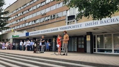 Очно, офлайн чи у змішаній формі: як навчатимуться студенти у вінницьких вишах