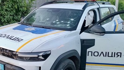 У Балаклії чоловік кинув вибуховий пристрій в авто поліції