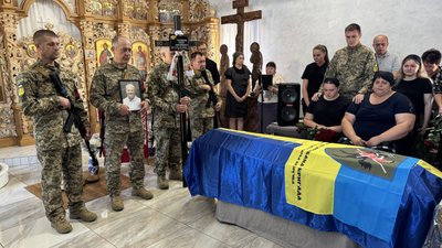 На Полтавщині прощаються із військовим Сергієм Злобинцем, який загинув на Курщині