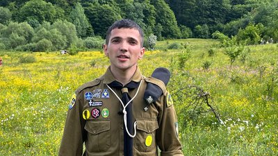 Любомир Петровський, старший пластун, учасник "Епоха воїнів" Любомир Петровський, старший пластун, учасник "Епоха воїнів"