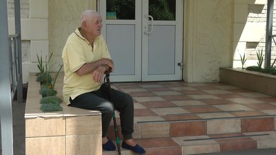 "Побуцкали "носаками" і прикладами". 86-річний житель Запорізької області про те, як втікав з окупації