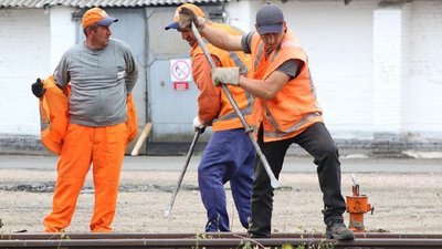 Підняли ціни та вивозять зерно: "нові порядки" в окупованому Старобільську