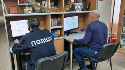 У херсонській бібліотеці провели перший цього року іспит на знання державної мови У херсонській бібліотеці провели перший цього року іспит на знання державної мови