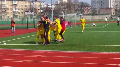 ФК "Чернігів" вдома переміг ФСК "Маріуполь" з рахунком 2:1