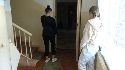 студентка випала з вікна у Луцьку