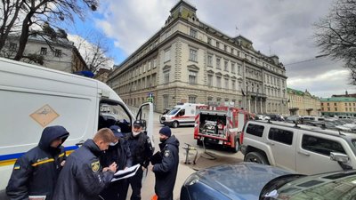 У Львові "замінували" приміщення ЛОДА та СБУ У Львові "замінували" приміщення ЛОДА та СБУ