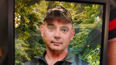 У Полтаві та громаді встановлять дев’ять меморіальних дощок полеглим воїнам У Полтаві та громаді встановлять дев’ять меморіальних дощок полеглим воїнам
