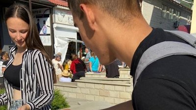 У містечку на Тернопільщині розпочався благодійний книжковий ярмарок У містечку на Тернопільщині розпочався благодійний книжковий ярмарок