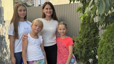 "Кожна дитина в дитячому будинку хоче мати наставника": історія Олени Фурдь