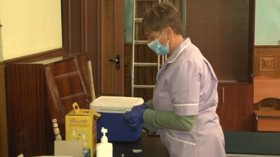 З 1 червня у Хмельницькому закривають центр вакцинації. Де можна зробити щеплення проти COVID-19