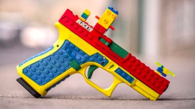 У США створили пістолет, який виглядає як зібраний з конструктора LEGO