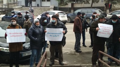 Колишні працівники машинобудівниго заводу в Сумах знову мітингували з вимогою виплатити борги
