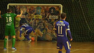 Житомирська команда "Інбев" в рамках футзальної екстра ліги поступилася "Енергії" зі Львова Житомирська команда "Інбев" в рамках футзальної екстра ліги поступилася "Енергії" зі Львова
