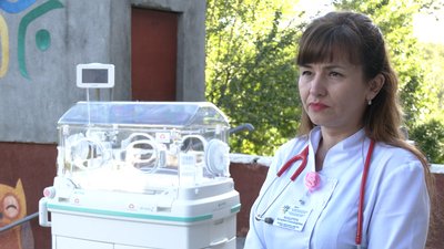 Рівненська дитяча обллікарня поповнилась новими інкубаторами для новонароджених