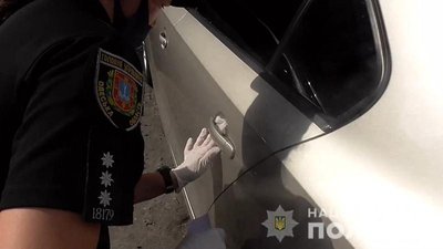 В Одесі двох чоловіків підозрюють у розбійному нападі на таксиста В Одесі двох чоловіків підозрюють у розбійному нападі на таксиста