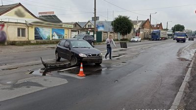 У Житомирі сталася ДТП – травмованого водія ВАЗівки госпіталізували У Житомирі сталася ДТП – травмованого водія ВАЗівки госпіталізували