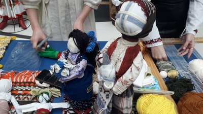 У Сумах влаштували різдвяний благодійний ярмарок У Сумах влаштували різдвяний благодійний ярмарок