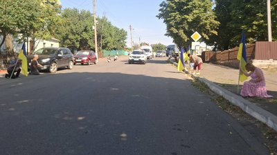 У громадах Кіровоградщини попрощалися з трьома захисниками У громадах Кіровоградщини попрощалися з трьома захисниками