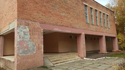 Школа–без дітей, квартири без газу та води: так 20 років живуть жителі селища Цукроварів Школа–без дітей, квартири без газу та води: так 20 років живуть жителі селища Цукроварів