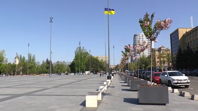 У центрі Миколаєва продовжують квітнути сакури У центрі Миколаєва продовжують квітнути сакури