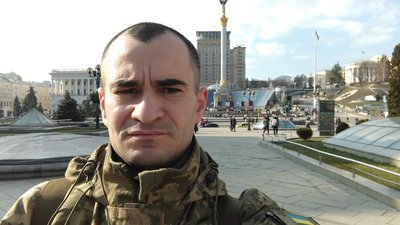 Володимир Зеленський відзначив медика 128-ї бригади Еріка Глебу нагородою "За врятоване життя"