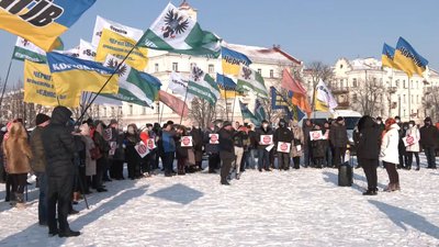 У Чернігові підприємці влаштували автопробіг проти локдауну та введення касових апаратів. РЕПОРТАЖ