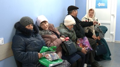 Людей запросили в місцеву амбулаторію Людей запросили в місцеву амбулаторію