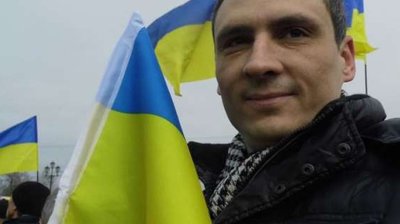 "Mıtlaqa ğalebe qazanacaqmız": Ukrainanı qorçalağan eski qırım siyasiy mabüsleriniñ ikâyeleri "Mıtlaqa ğalebe qazanacaqmız": Ukrainanı qorçalağan eski qırım siyasiy mabüsleriniñ ikâyeleri